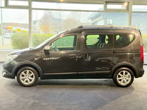 Dacia Dokker Stepway*AHK*KLIMA*NAVI*TEMPOMA*PDC*ALU* Bild 4