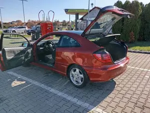 Mercedes-Benz C 200 C-Klasse Kompressor Sportcoupe Bild 4