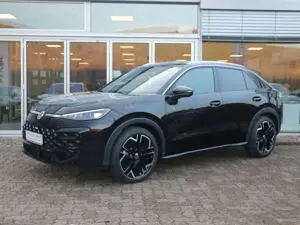 Volkswagen T-Roc R-Line 1.5 eTSI OPF (150 PS) DSG *AHK*WINT Bild 2