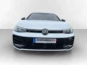 Volkswagen Passat Variant e-Hybrid 1.5 TSI DSG R-Line DCC AHK*PANO*HARMAN... Bild 2