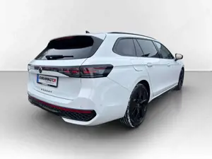 Volkswagen Passat Variant e-Hybrid 1.5 TSI DSG R-Line DCC AHK*PANO*HARMAN... Bild 5
