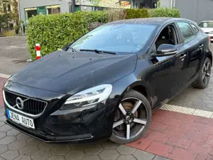 Volvo V40 Momentum 1 Vorbesitzer R.Kamera SHZ Bild 3