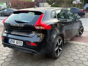 Volvo V40 Momentum 1 Vorbesitzer R.Kamera SHZ Bild 2