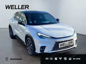 Lexus LBX 1,5 l, 136 PS CVT 4x2 5-Türer COOL Cool Bild 2
