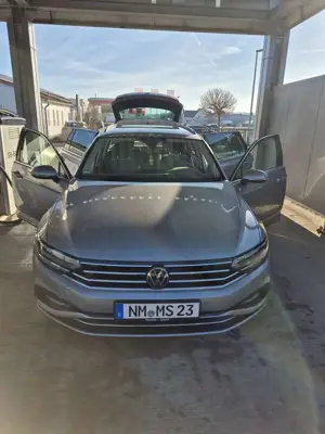 Volkswagen Passat Variant 1.5 e-TSI OPF DSG Business