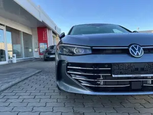 Volkswagen Passat Var.1.5 TSI, PHEV, Elegance,  Leder,Pano Bild 3