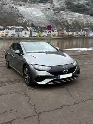 Mercedes-Benz EQE 300 Edition Electric Art