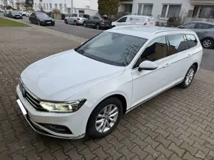 Volkswagen Passat Variant Passat Variant Diesel 2.0 TDI SCR DSG Elegance