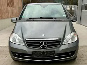 Mercedes-Benz A 180 A 180 CDI  AUTOMATIK / AHK/ TÜV+AU NEU