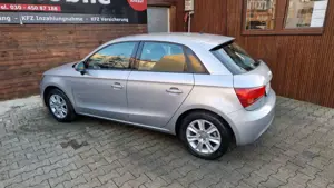 Audi A1 Sportback attraction, PDC, SHZ, Navi Bild 4