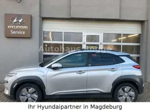 Hyundai KONA Prime 150kW HUD Navi Digitales Cockpit Soundsystem