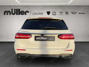 Mercedes-Benz E 300 T de AMG Line Plug-In Hybrid Bild 5