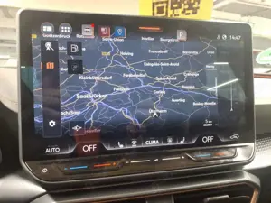 CUPRA Leon 1.5 eTSI DSG 5JGAR+ACC+GJR+KESSY+CARPLAY Klima Bild 4