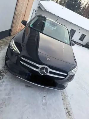 Mercedes-Benz B 180 B-Klasse 7G-DCT Progressive