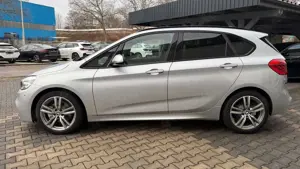BMW 218 M Sport LED Navi AHK  18 Zoll Bild 3