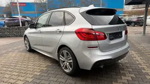 BMW 218 M Sport LED Navi AHK  18 Zoll Bild 4