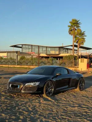 Audi R8 5.2 FSI quattro S tronic Plus 550hp Carbon Packet