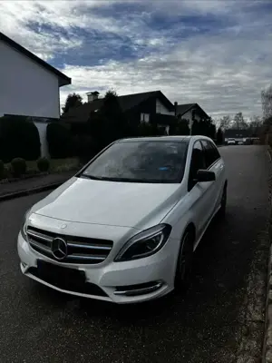 Mercedes-Benz B 200 B 200 Natural Gas Drive 7G-DCT