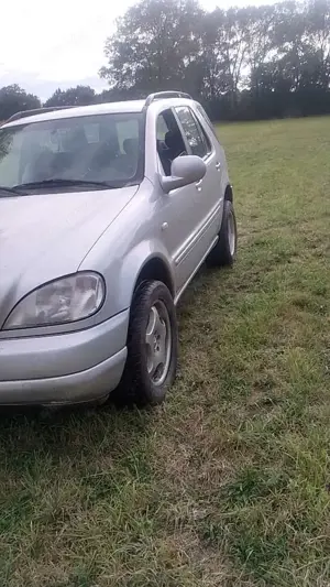 Mercedes-Benz ML 320