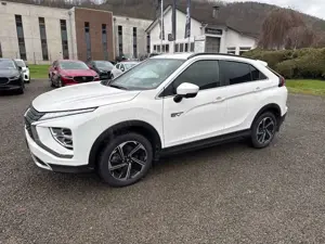 Mitsubishi Eclipse Cross Intro Edition Hybrid 4WD Bild 2