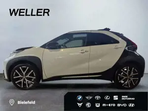 Toyota Aygo X Hybrid 1,5l CVT GR Sport *Faltdach*JBL*CAM* Bild 4