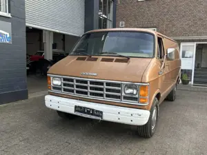 Dodge RAM Ram Van 250 Custom * Survivor im Erstlack *