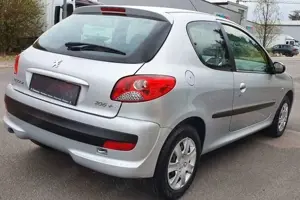 Peugeot 206 206+ Urban Move Bild 4