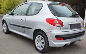 Peugeot 206 206+ Urban Move Bild 3