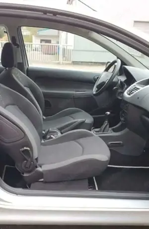 Peugeot 206 206+ Urban Move Bild 5
