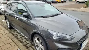 Ford Focus Turnier Active X*Navi*Winterpaket*LED* - 8-fach Bild 2