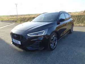 Ford Focus ST-Line X Turnier Mild-Hybrid Navi Kam AHK Bild 2