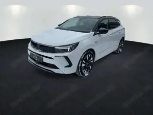 Opel Grandland 1.6 Turbo Ultimate ACC+LED+Navi+SHZ+LM Bild 2