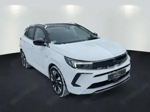 Opel Grandland 1.6 Turbo Ultimate ACC+LED+Navi+SHZ+LM Bild 3