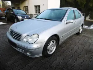 Mercedes-Benz C 220 C 220 CDI Avantgard Navi PDC 6-Gang