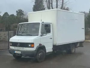 Mercedes-Benz Vario 714 Koffer mit Hebebühne /1-Hand