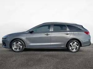 Hyundai i30 SW T-GDI AT|NAVI|KAMERA|WINTERPAKET|TEMPOMAT Bild 3