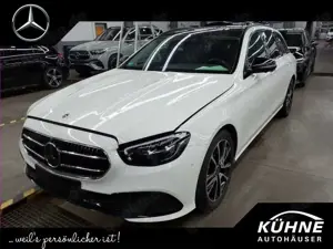 Mercedes-Benz E 220 T d Avantgarde Night Panorama+Burmester !!