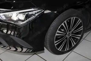 Mercedes-Benz CLA 250 e Coupé CARPLAY+SPURHALTE+PDC+MBUX+18" Bild 3
