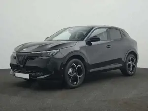 Alfa Romeo Junior Ibrida 1.2 Ti + Technologie-Paket und 18" Felge