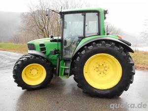 Landwirtschaftlicher Traktor John Deere 6430 
