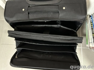 Pilotenkoffer Rollkoffer 4 Rollen Teleskopauszug-  nur 2x benutzt, neuwertig !