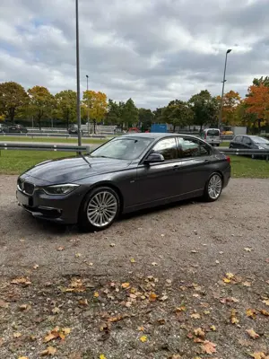 BMW 318 318d, Automatik, Scheckheft, TÜV 12/26 Bild 2