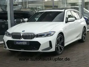 BMW 330 e Drive Tour M Sportp Pano° Ad.LED°AHK°360°