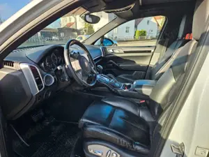 Porsche Cayenne Diesel,Luftf.,AHK,Leder Bild 4