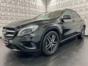 Mercedes-Benz GLA 200 Urban /Xenon/Navi/SHZ/LM/T-Leder