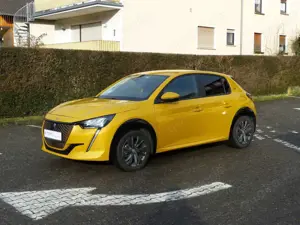 Peugeot e-208 Active Pack 136