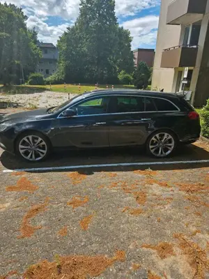 Opel Insignia Insignia 2.0 CDTI Sports Tourer Automatik Sport Bild 2