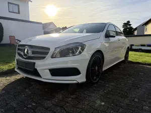 Mercedes-Benz A 220 CDI (BlueEFFICIENCY) 7G-DCT AMG Sport