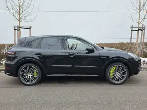 Porsche Cayenne Turbo S E-Hybrid 680PS Approved 12.2026 Bild 5