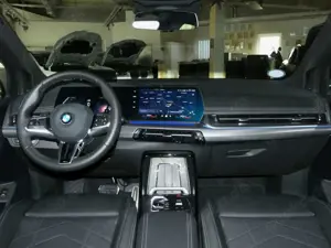 BMW 218 i M Sport 360°,AHK,HUD,Leder Bild 4